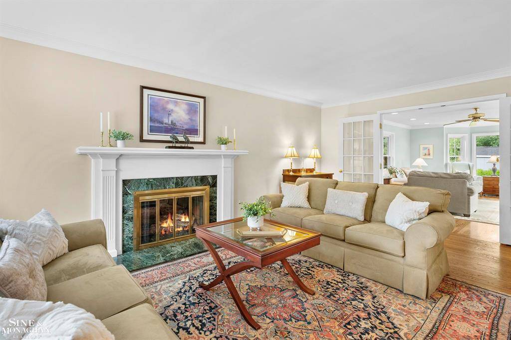 Grosse Pointe Woods, MI 48236,1427 N Renaud Road
