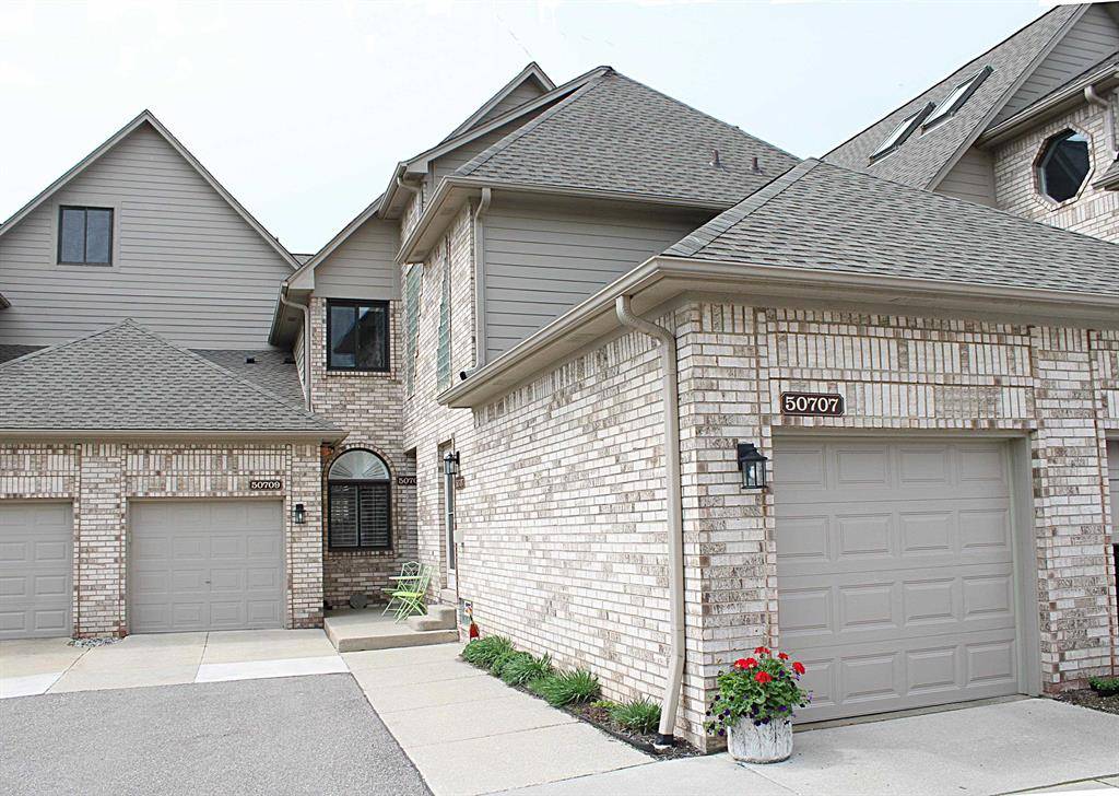New Baltimore, MI 48047,50707 N Harbour View Drive 14