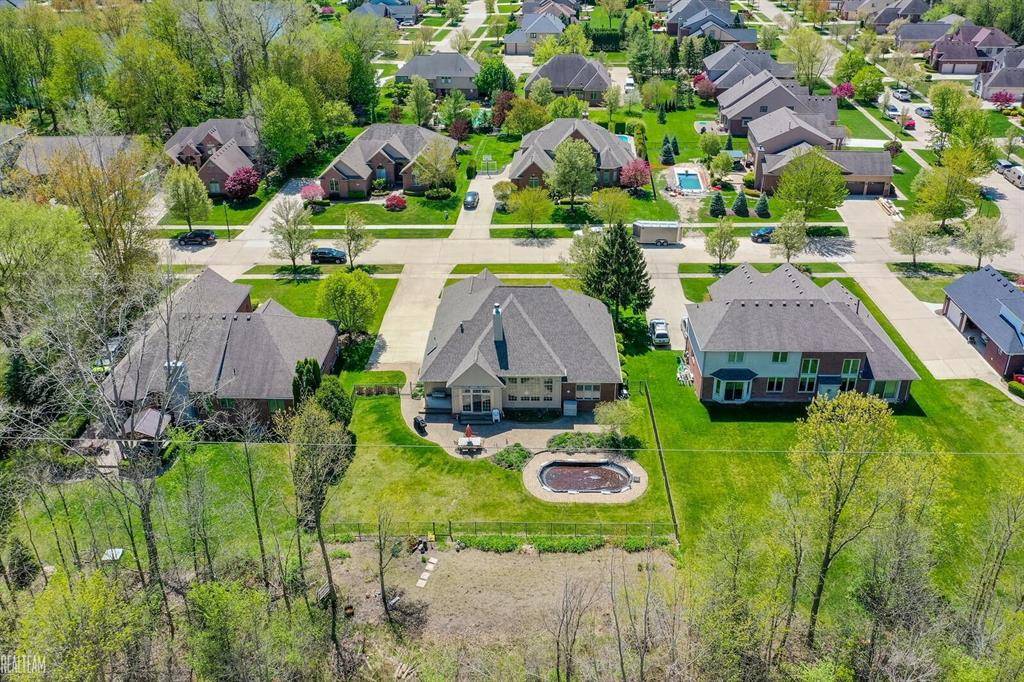 Washington Twp, MI 48094,14329 Barton Drive