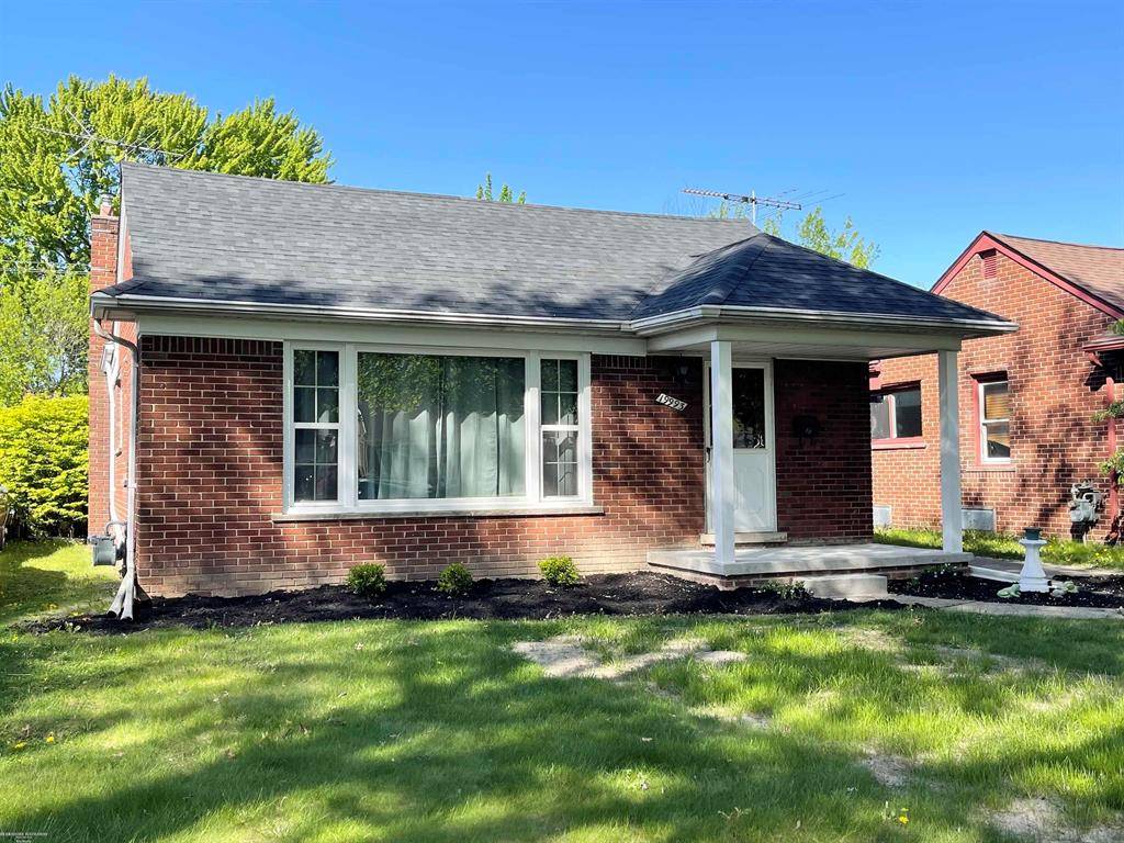 Harper Woods, MI 48225,19993 Woodmont Street