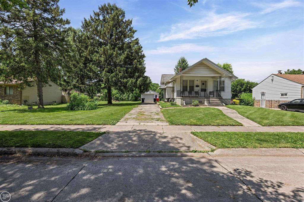 Roseville, MI 48066,26091 Hollywood Street