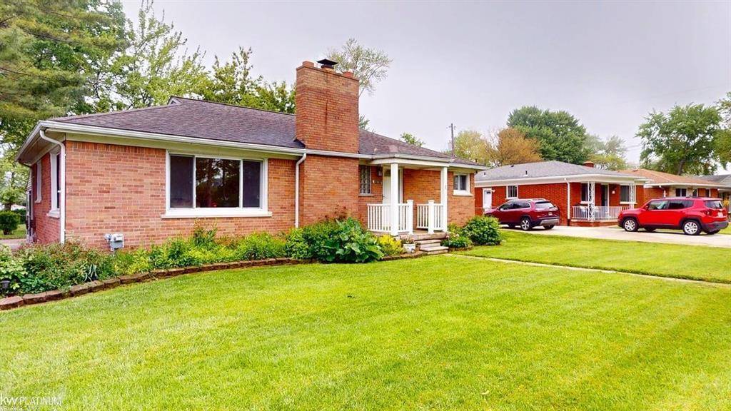St. Clair Shores, MI 48082,31801 Jefferson Avenue