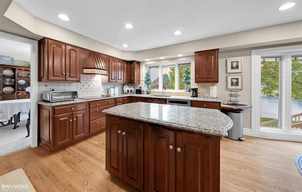 Shelby Twp, MI 48315,46713 Houghton Drive