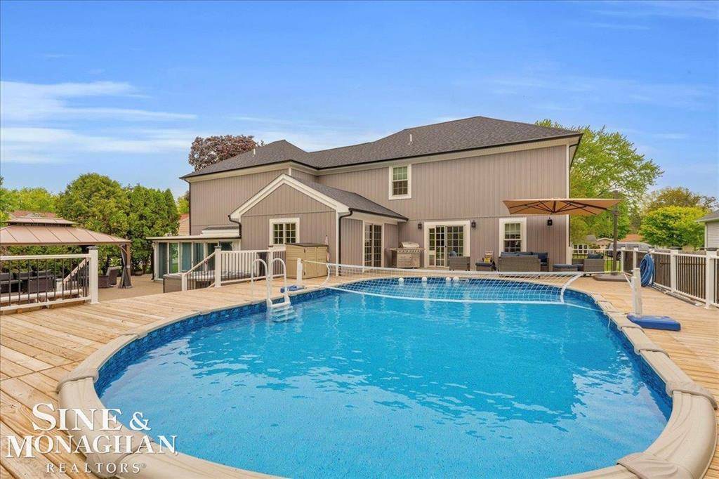 Port Huron Twp, MI 48060,2447 Oakwood Drive