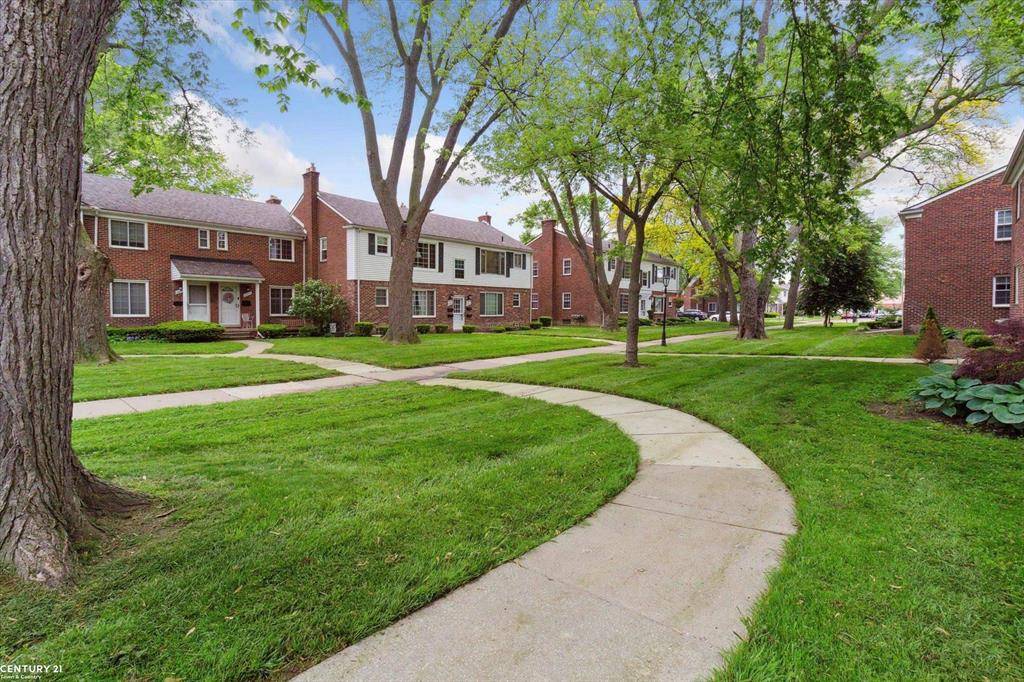 St. Clair Shores, MI 48080,22930 Allen Court