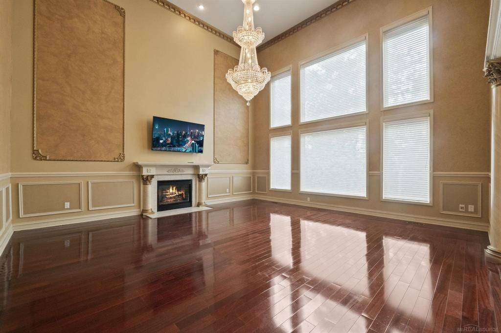 West Bloomfield Twp, MI 48322,4931 Peggy Street