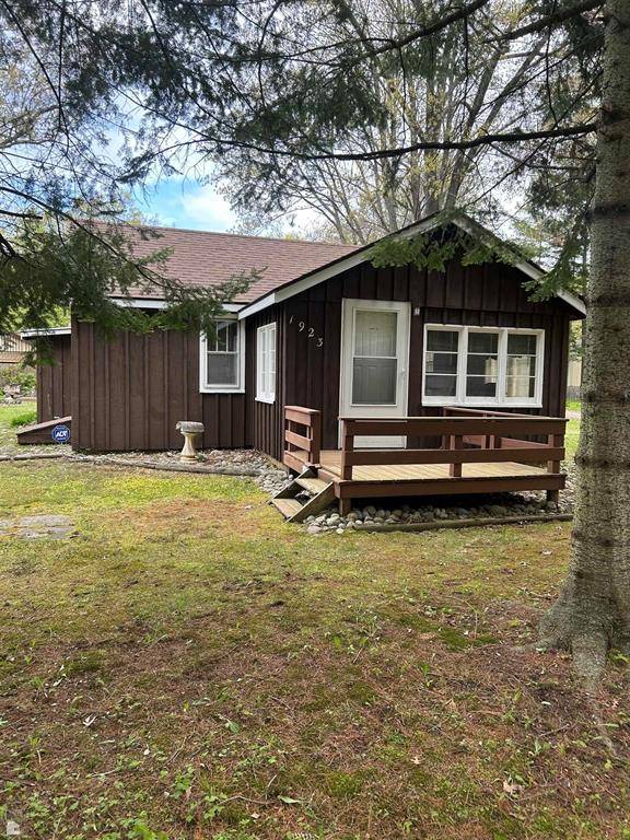 Oscoda Twp, MI 48750,1923 Bear Drive