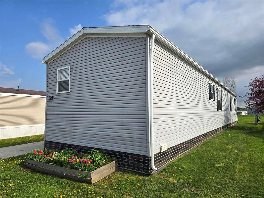 New Haven Vlg, MI 48048,32782 N Susan Lane
