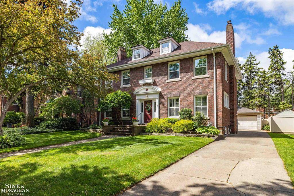Grosse Pointe Park, MI 48230,1435 Kensington Avenue