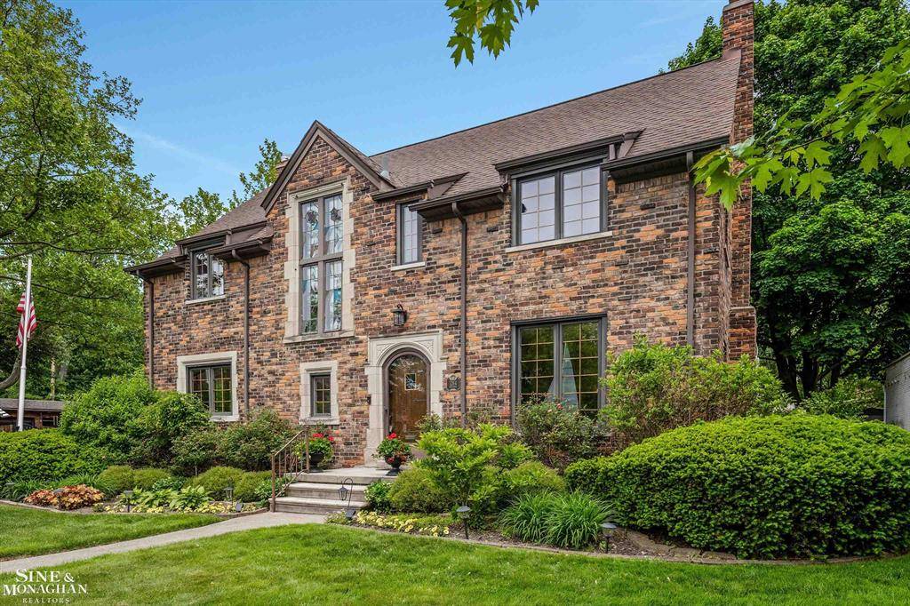 Grosse Pointe Park, MI 48230,1264 Bedford Road