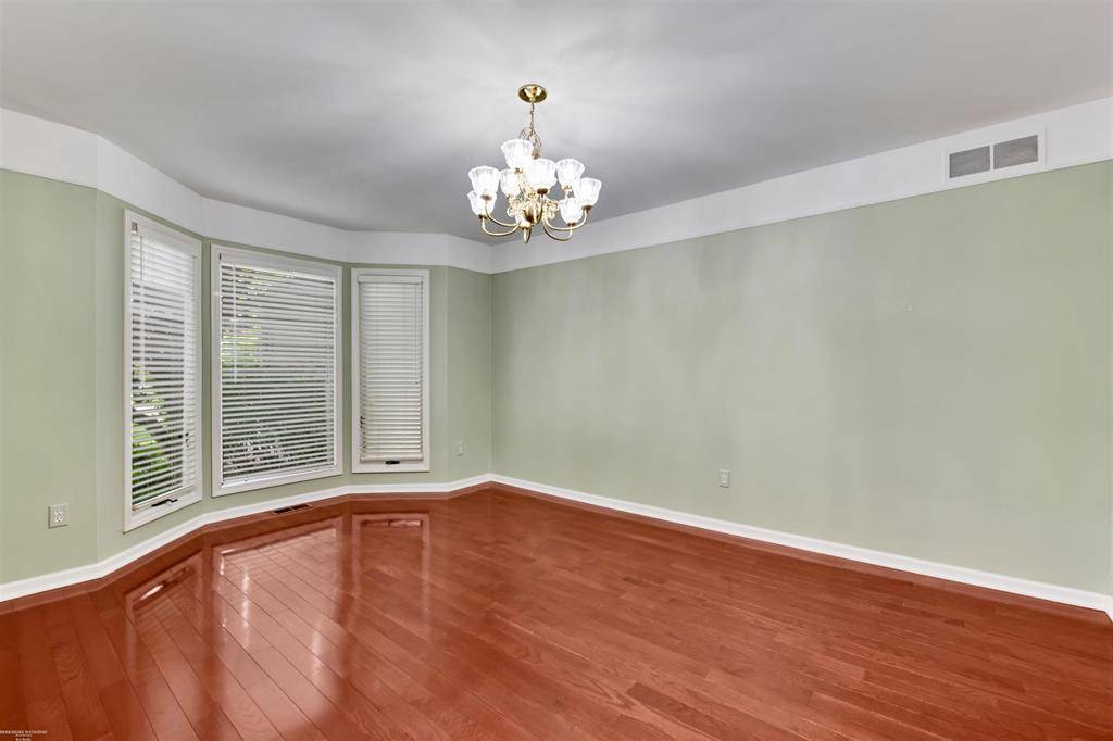 East China Twp, MI 48054,6189 Pleasant Street