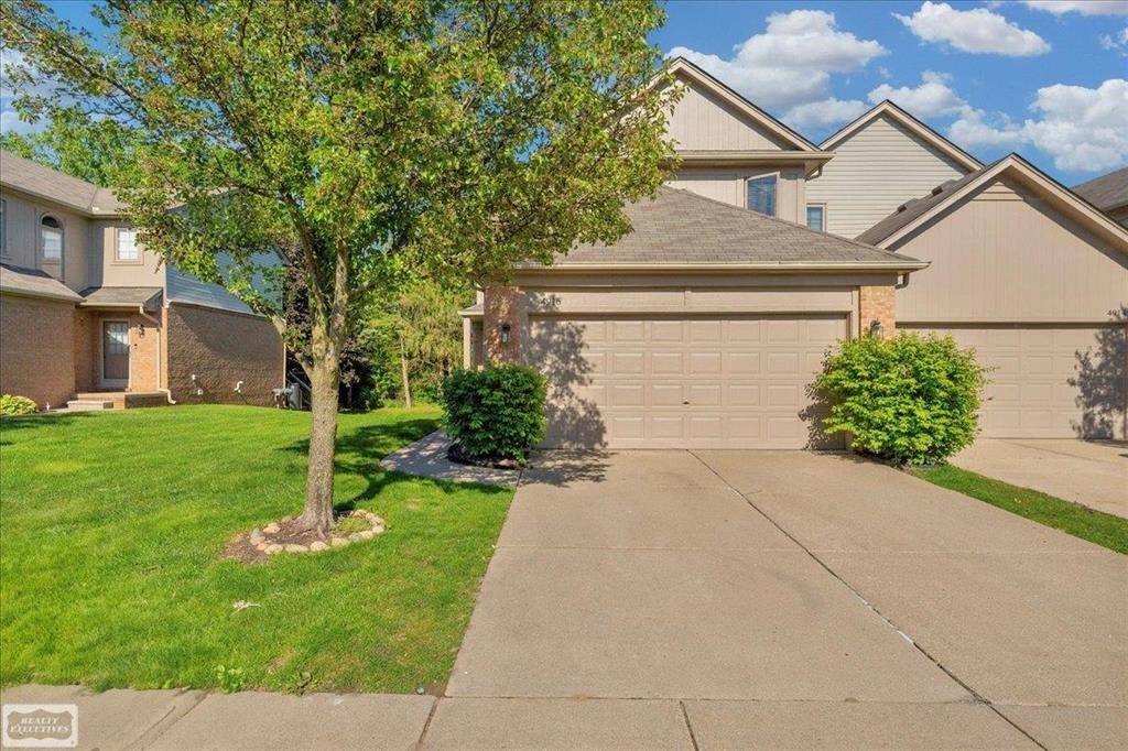 Shelby Twp, MI 48316,4916 Royal Cove Drive