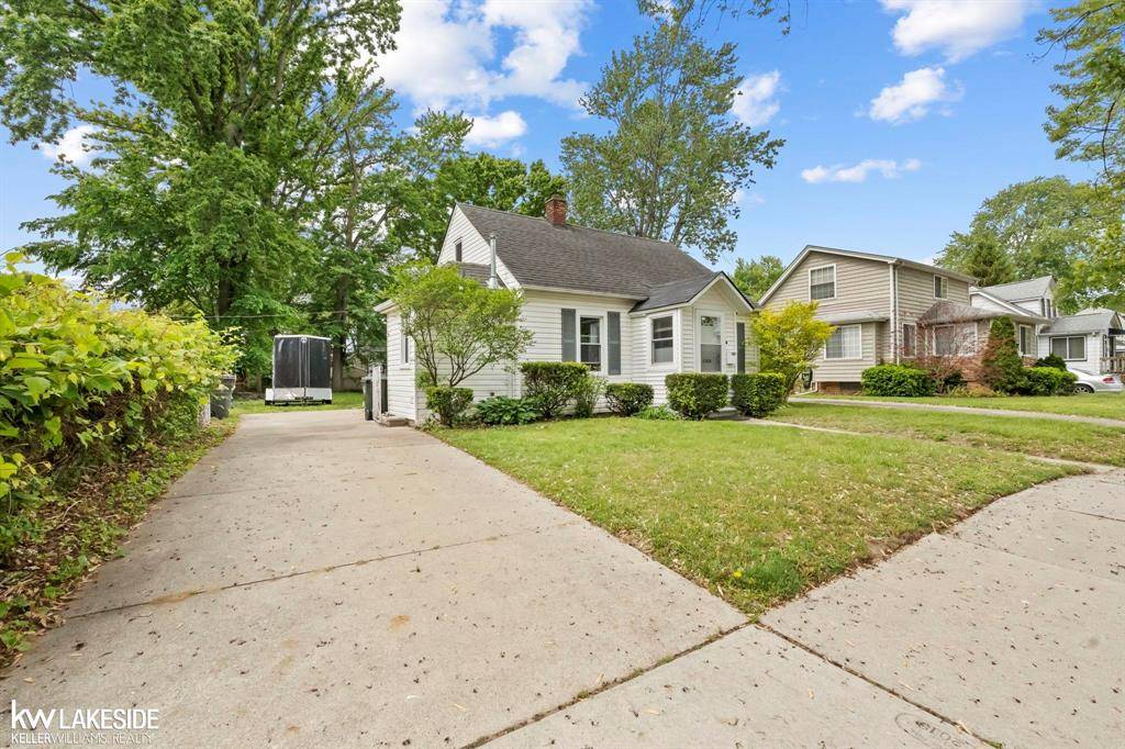 St. Clair Shores, MI 48080,21828 Pleasant Street