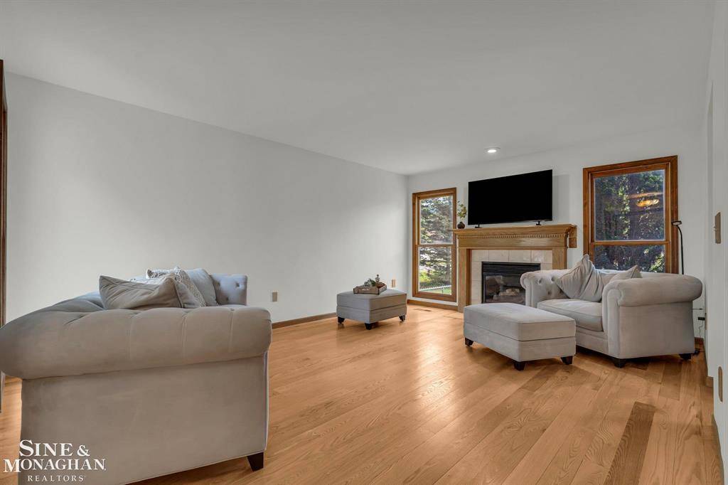 Port Huron Twp, MI 48060,4233 Conifer Lane Lane