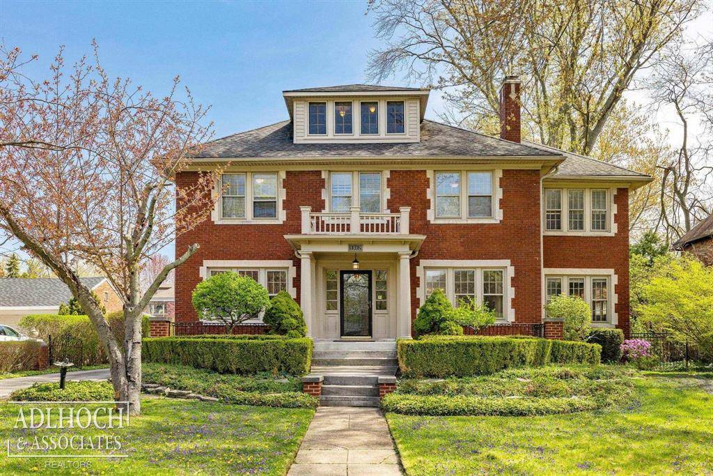 Grosse Pointe Park, MI 48230,1312 Buckingham Road