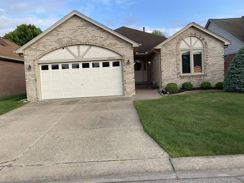 Clinton Twp, MI 48035,15724 Grooms Court