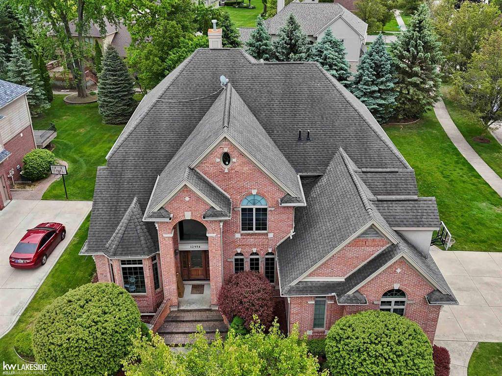 Shelby Twp, MI 48315,12954 Blue Lakes Circle