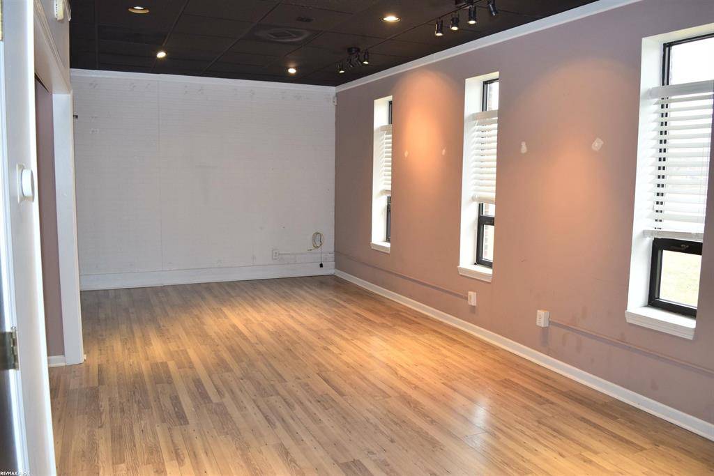 St. Clair Shores, MI 48081,25326 Little Mack Ave Avenue