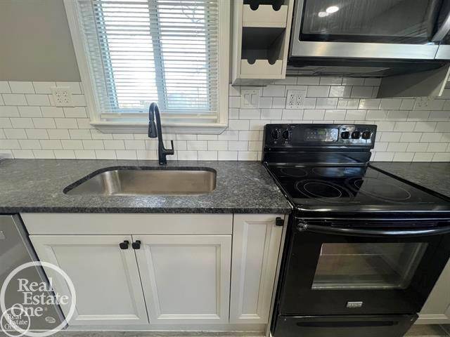 Southfield, MI 48076,28446 Sutherland Street