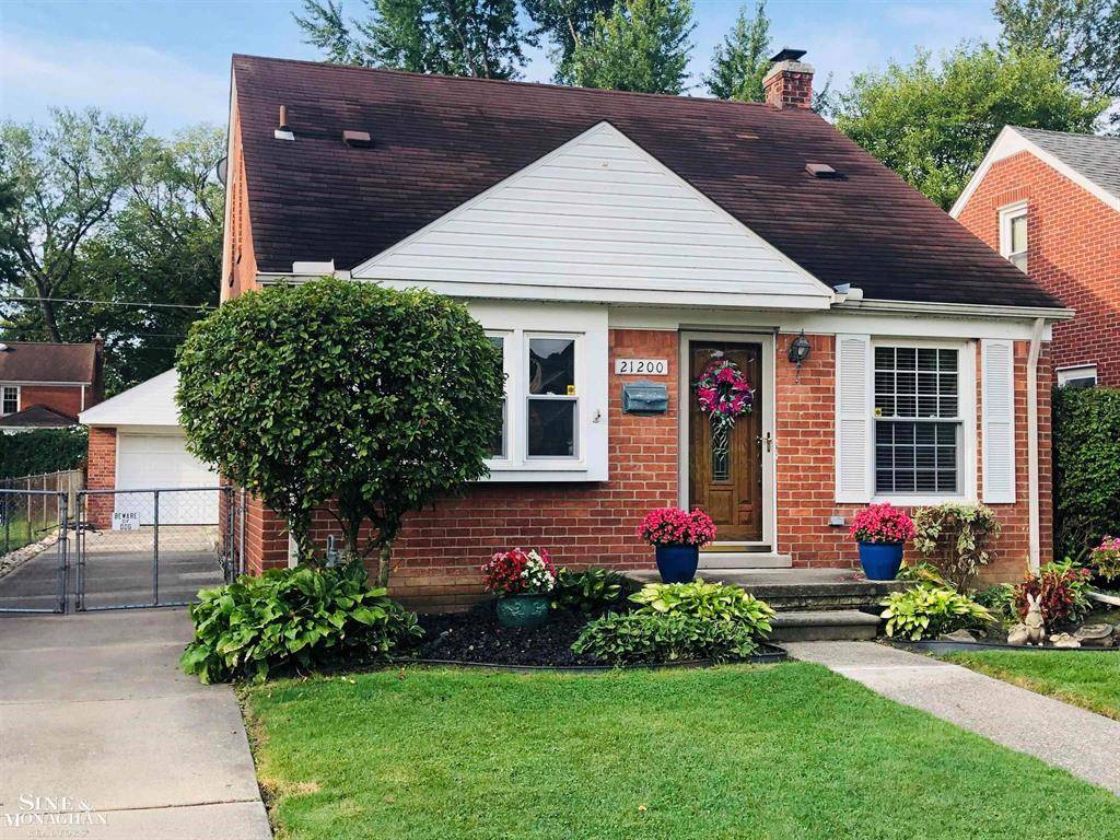 Harper Woods, MI 48225,21200 Country Club Drive