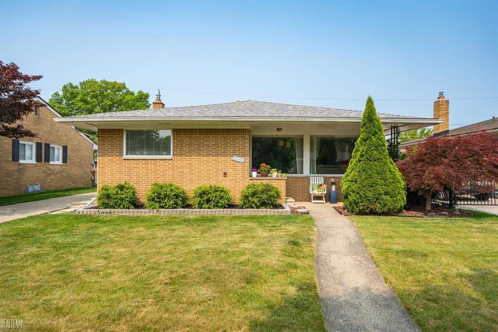 St. Clair Shores, MI 48080,24821 Culver Street