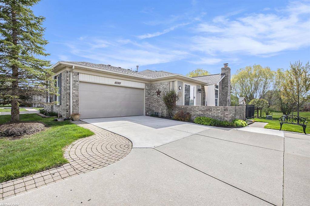 Macomb Twp, MI 48044,49837 Hidden Valley Drive Unit 33; Bldg 67