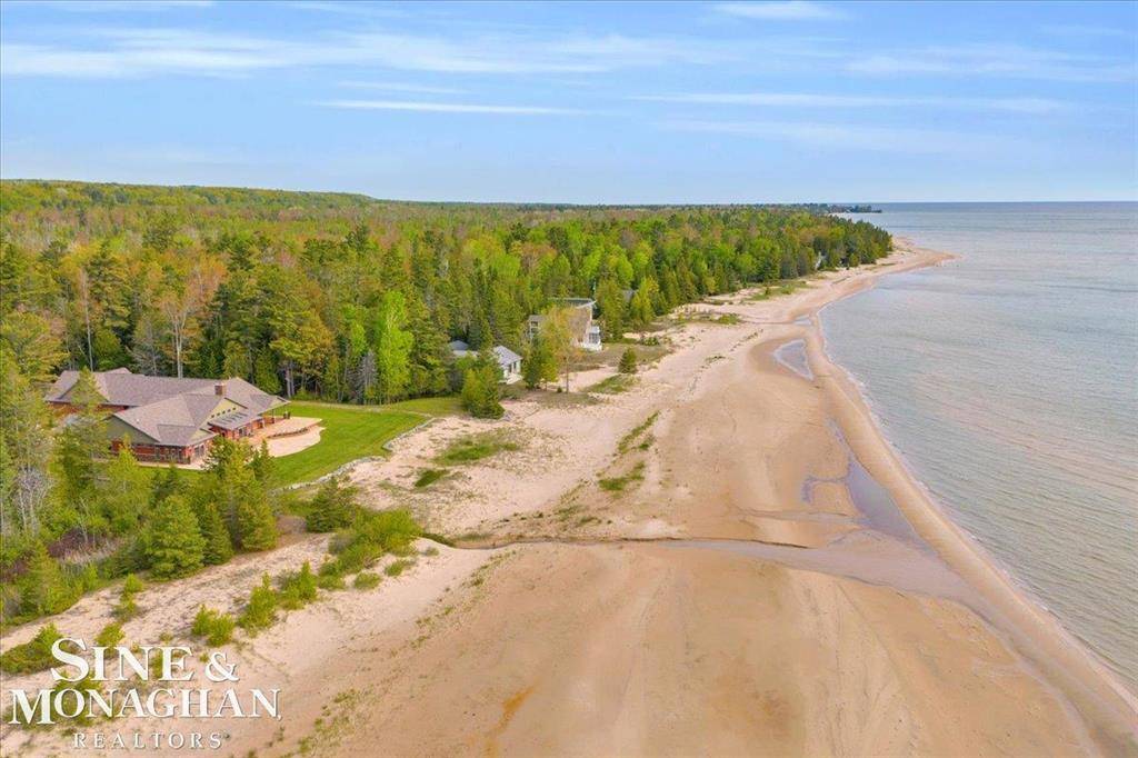 Harrisville Twp, MI 48740,950 N Lake Huron Shore Drive