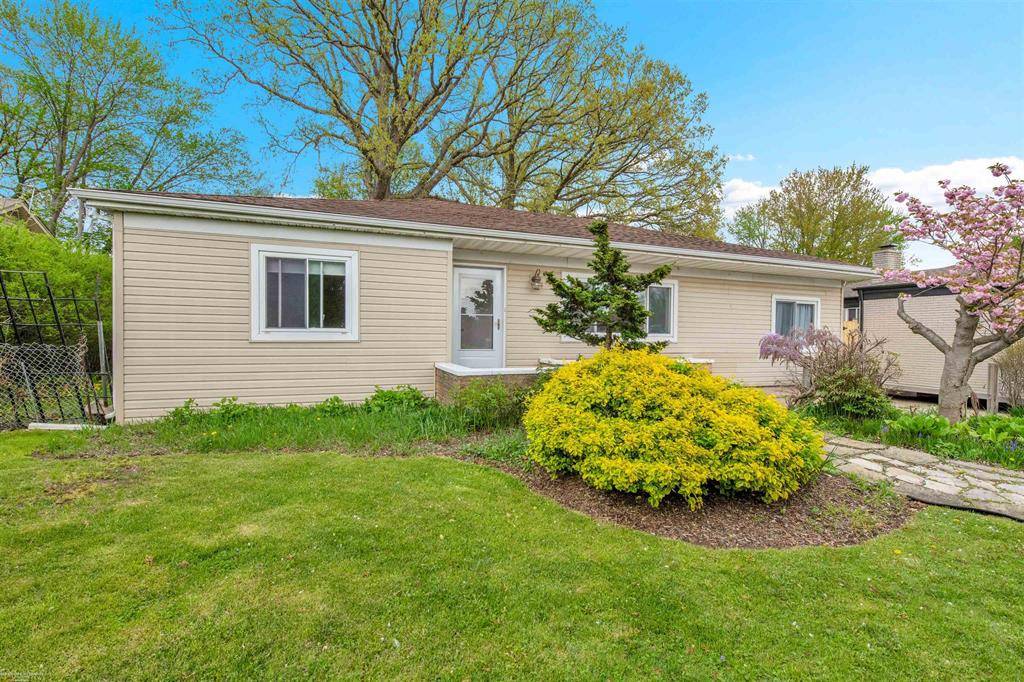 St. Clair Shores, MI 48081,28316 Little Mack Avenue