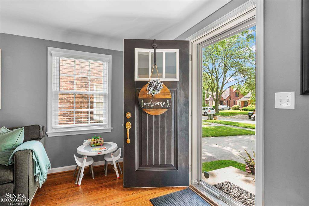 Grosse Pointe Woods, MI 48236,1984 Lancaster Street