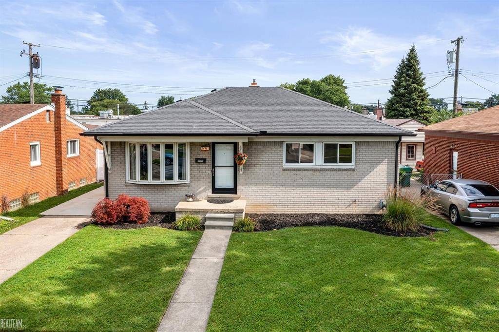 Eastpointe, MI 48021,24955 Mabray Avenue