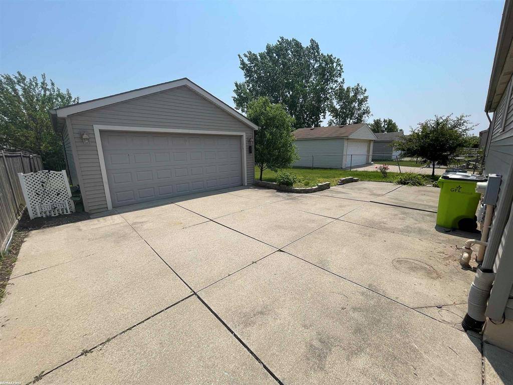 Roseville, MI 48066,28930 Waverly Street