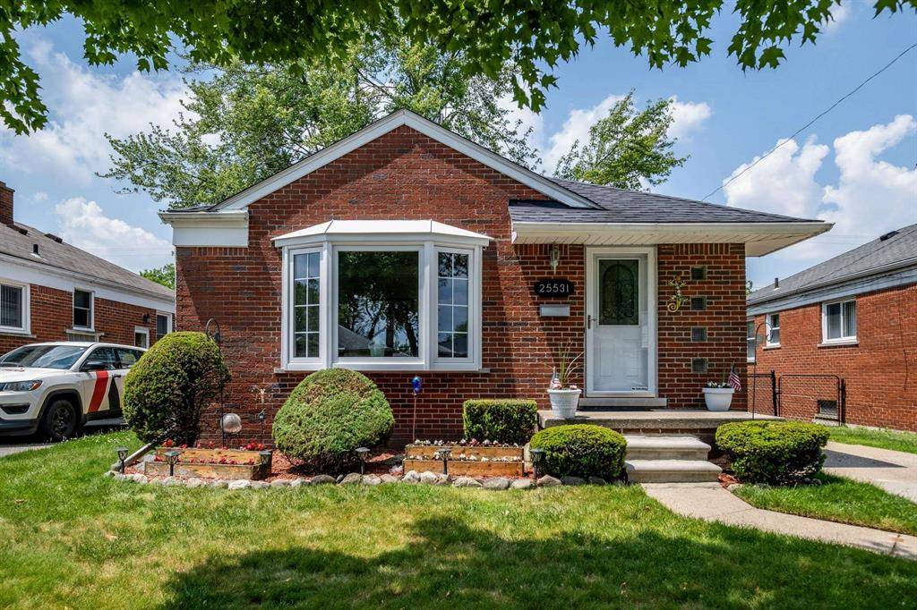 St. Clair Shores, MI 48081,25531 Ursuline Street