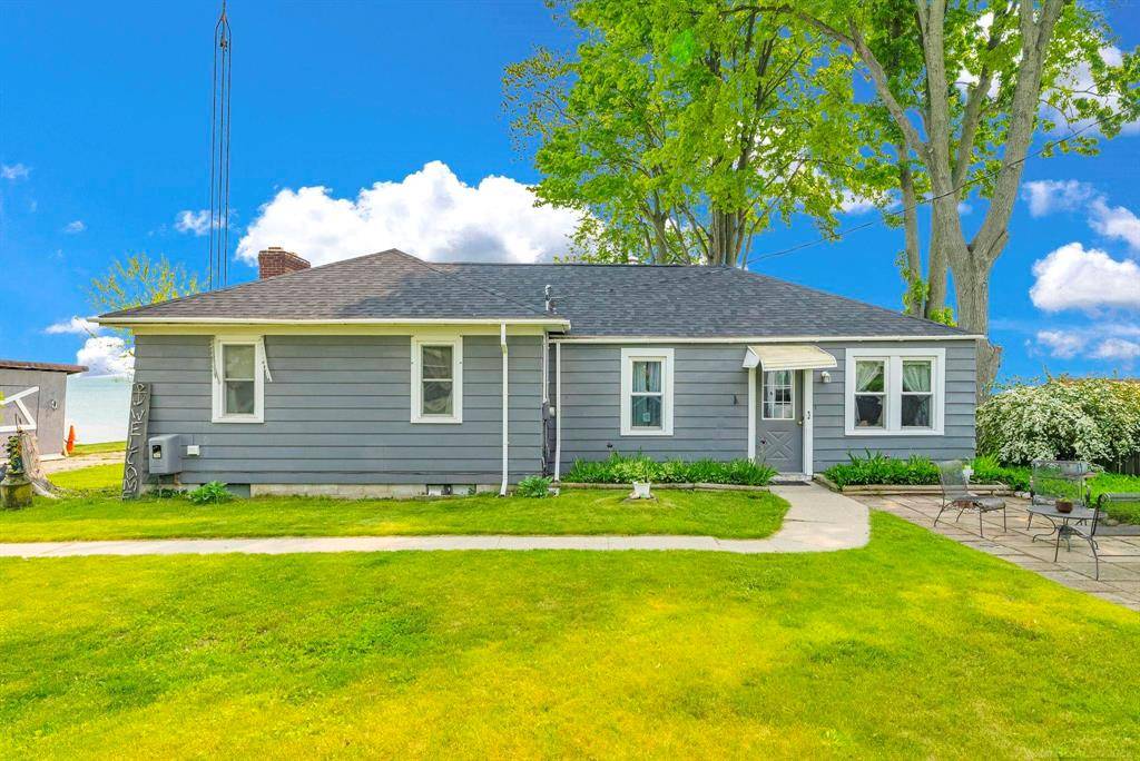 Worth Twp, MI 48450,8941 & 8943 Lakeshore Road
