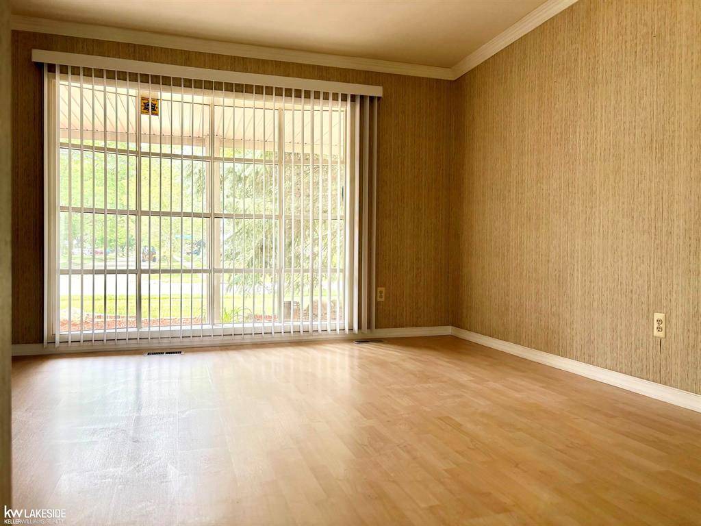 Troy, MI 48083,3550 Kings Point Drive