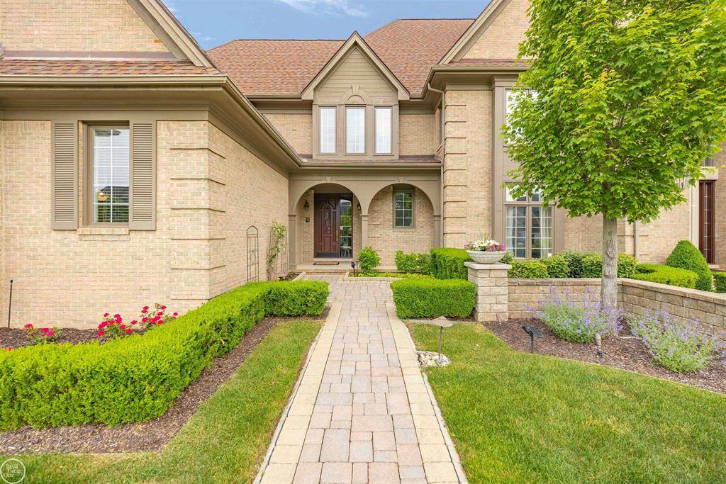 Rochester, MI 48306,5566 Murfield Drive