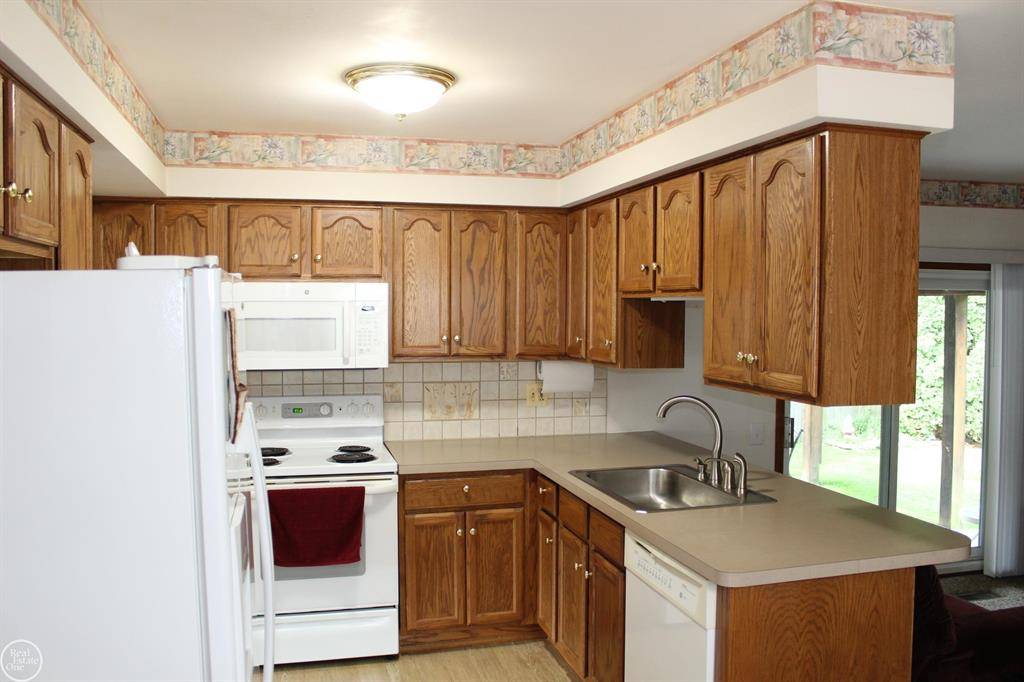 St. Clair Shores, MI 48081,28117 Shock Street