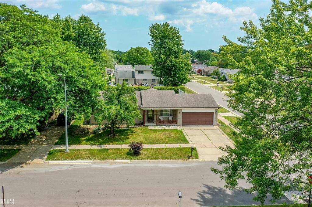 Fraser, MI 48026,32308 Norwich Court