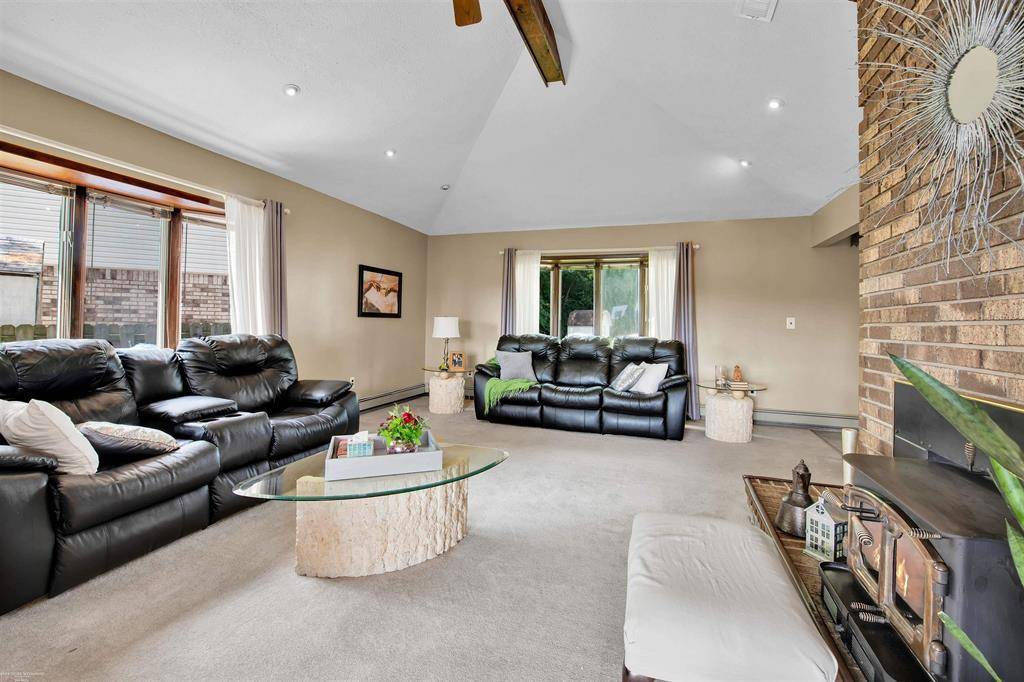 Sterling Heights, MI 48313,13273 Beresford Drive