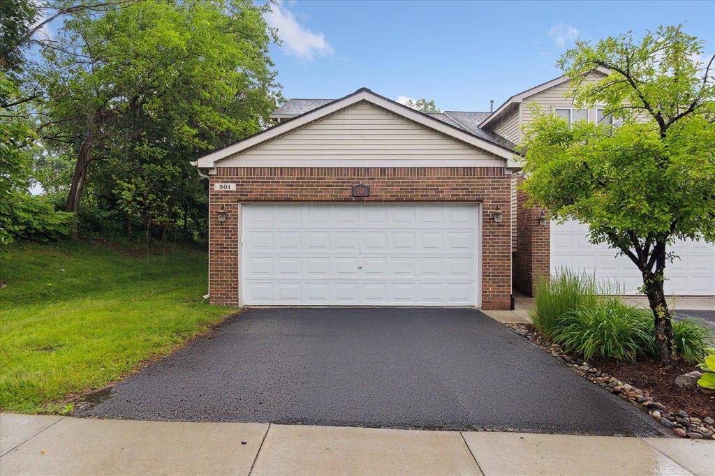 South Lyon, MI 48178,501 N Reese Street #1