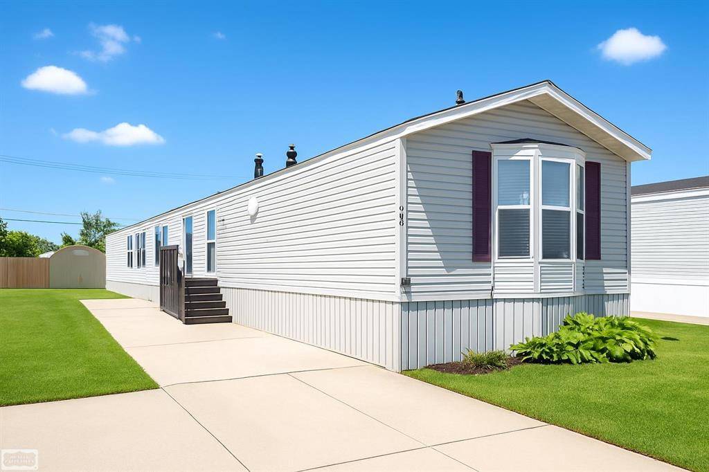 Clinton Twp, MI 48036,20456 Harmony Drive