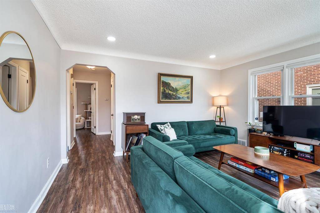 Ferndale, MI 48220,21373 Reimanville Avenue