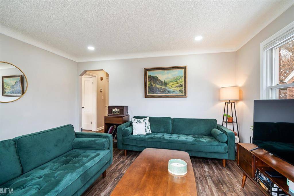 Ferndale, MI 48220,21373 Reimanville Avenue