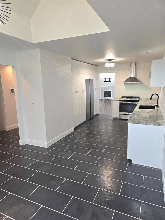 Clinton Twp, MI 48038,15855 ANGELO Lane