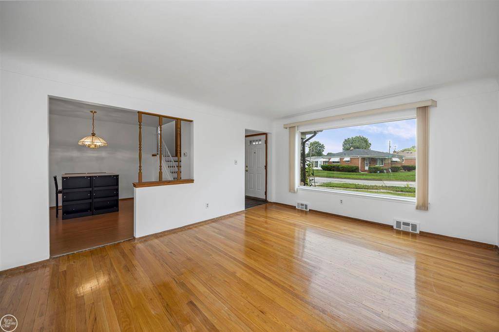Warren, MI 48093,28368 Besmore Drive