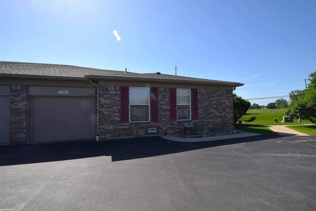 Washington Twp, MI 48094,11186 Spruce Court 105