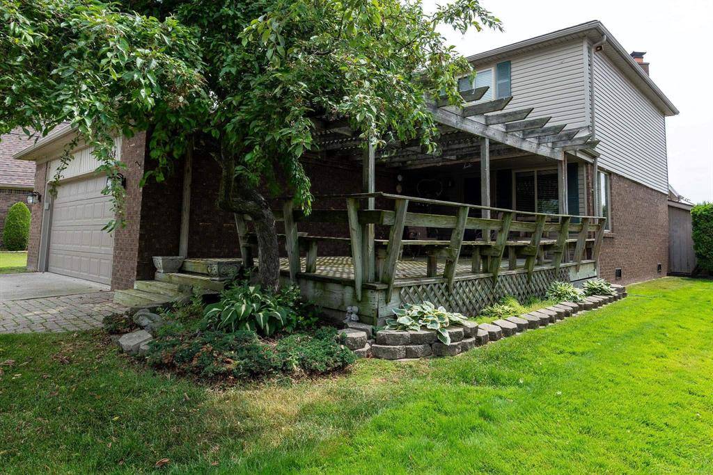 Harrison Twp, MI 48045,38114 Huron Pointe Drive