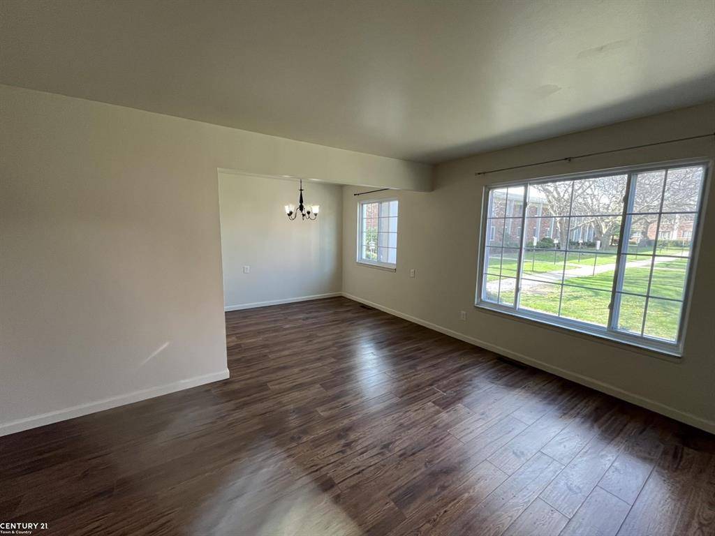 Sterling Heights, MI 48313,39435 Van Dyke Avenue