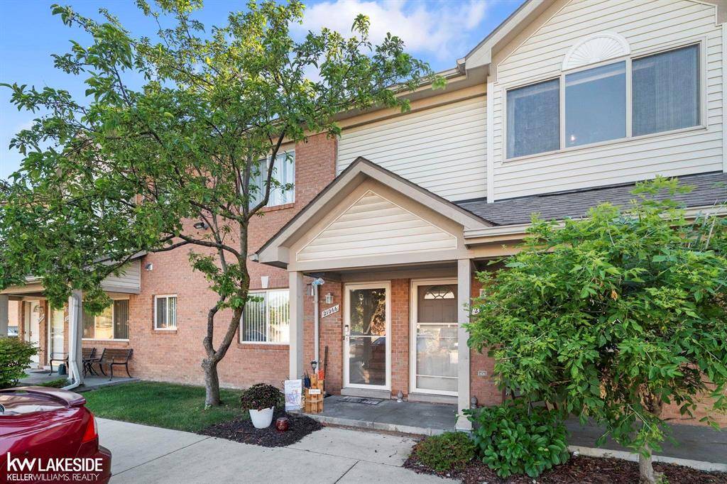 Roseville, MI 48066,21066 Flora Street 8