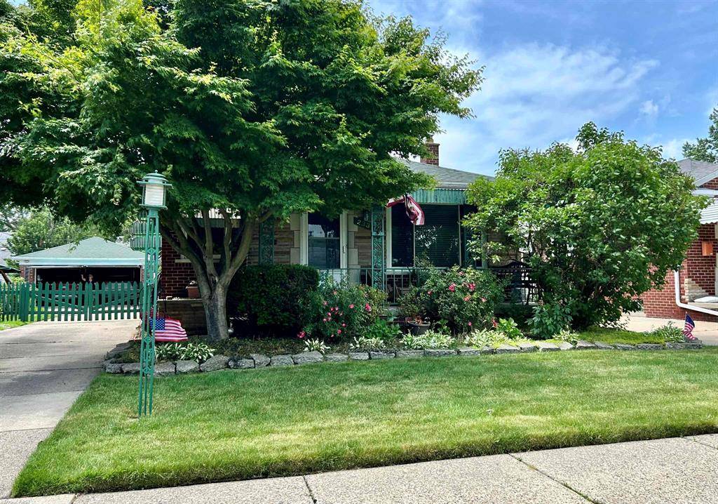 Eastpointe, MI 48021,23311 COURTLAND Avenue