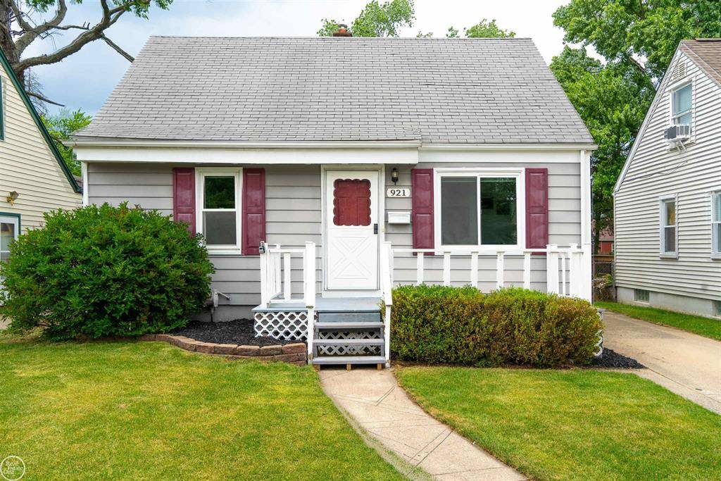 Royal Oak, MI 48073,921 Bauman Avenue